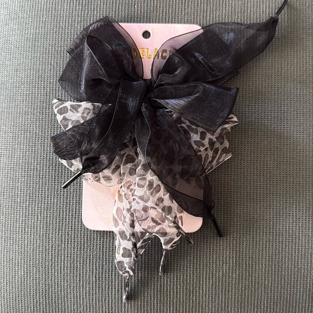 Super cute organza type shoe laces from Anthro